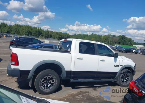 2016 Ram 1500 Sport из США, поврежденный, VIN 1C6RR7HT5GS212144